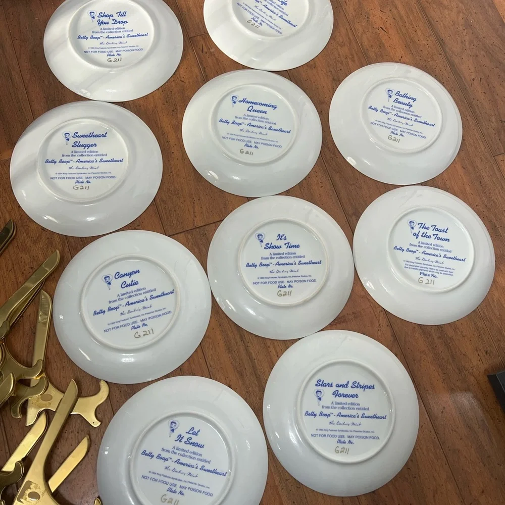 10 Pcs Betty Boop Plates Danbury Mint Collection With COA W/ Gold Plate Stands